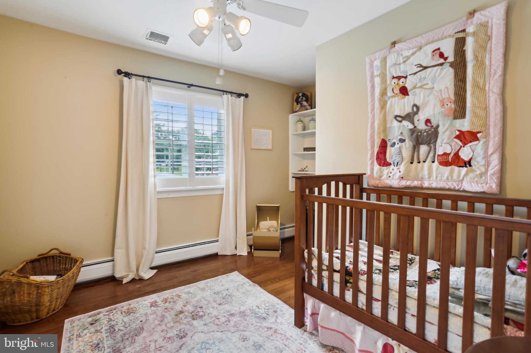 522 Dranesville Road Herndon, VA 20170 - Photo 30 of 47 upper level fourth bedroom