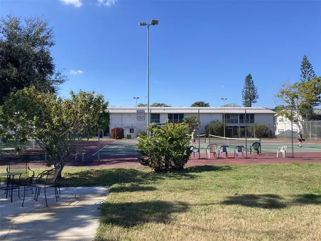 $140,000 | 4511 3rd St Circle West, Unit 289, Bradenton, FL 34207