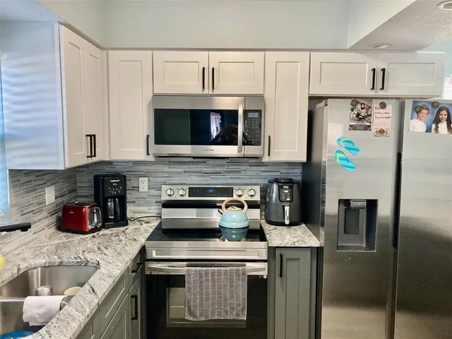 $140,000 | 4511 3rd St Circle West, Unit 289, Bradenton, FL 34207