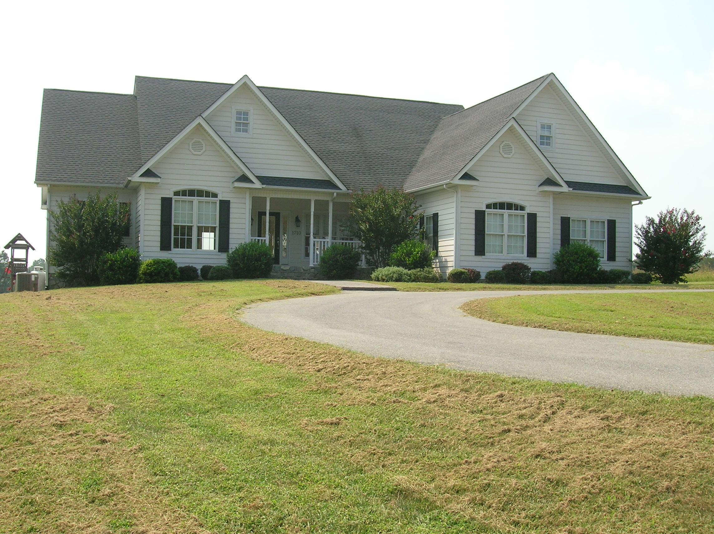 1710 Merriman Way Road Moneta, VA 24121 - Photo 1 of 15 114