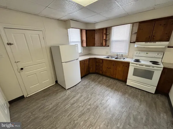 $1,250 | 1157 East King Street, Unit 2, York, PA 17403