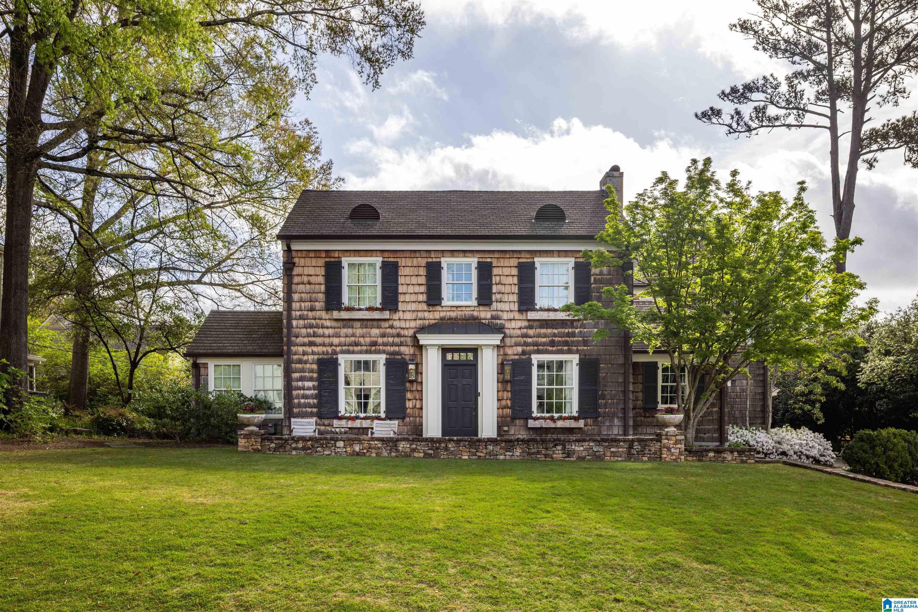 31 Clarendon Road Birmingham, AL 35213 - Photo 1 of 80