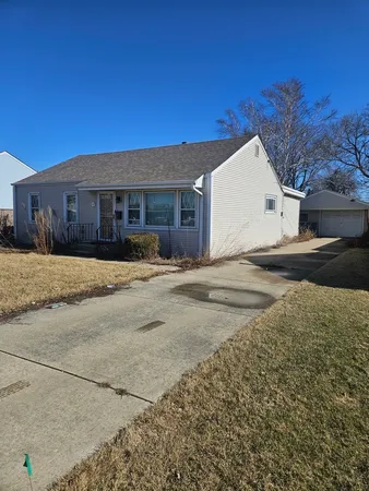 $335,000 | 4939 North Cumberland Avenue, Norridge, IL 60706