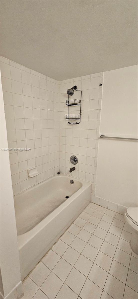 3830 Lyons Road, Unit 3013 Coconut Creek, FL 33073 - Photo 14 of 23 Primary Bathroom