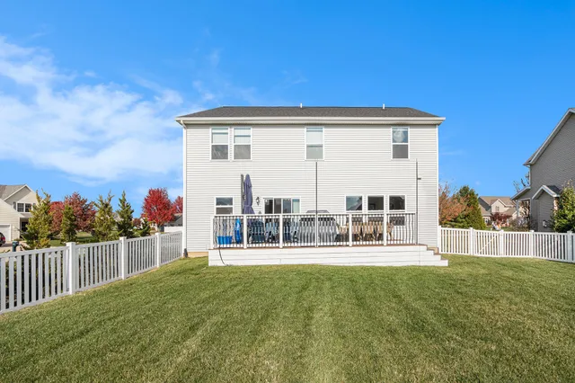 $539,900 | 1990 Halsted Drive, Stevensville, MI 49127