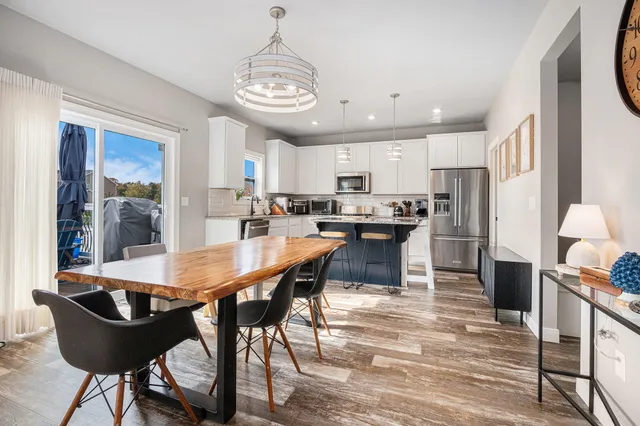 $539,900 | 1990 Halsted Drive, Stevensville, MI 49127