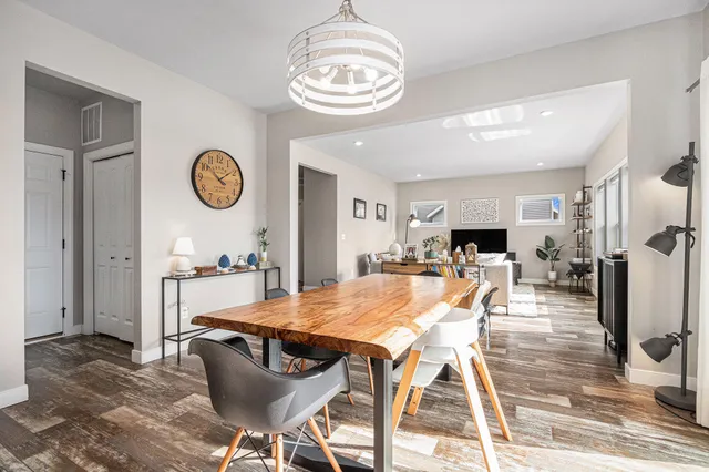 $539,900 | 1990 Halsted Drive, Stevensville, MI 49127