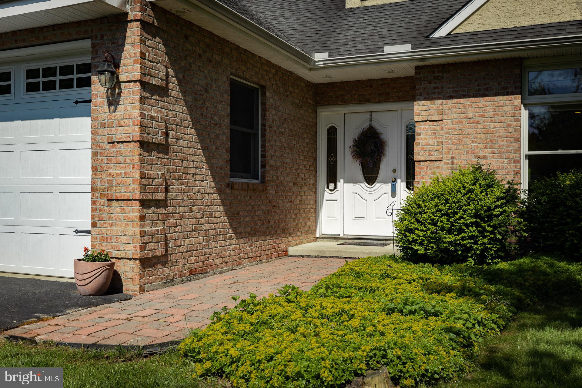 2128 Pleasant Valley Road Newark, DE 19702 - Photo 2 of 29 Exterior Front