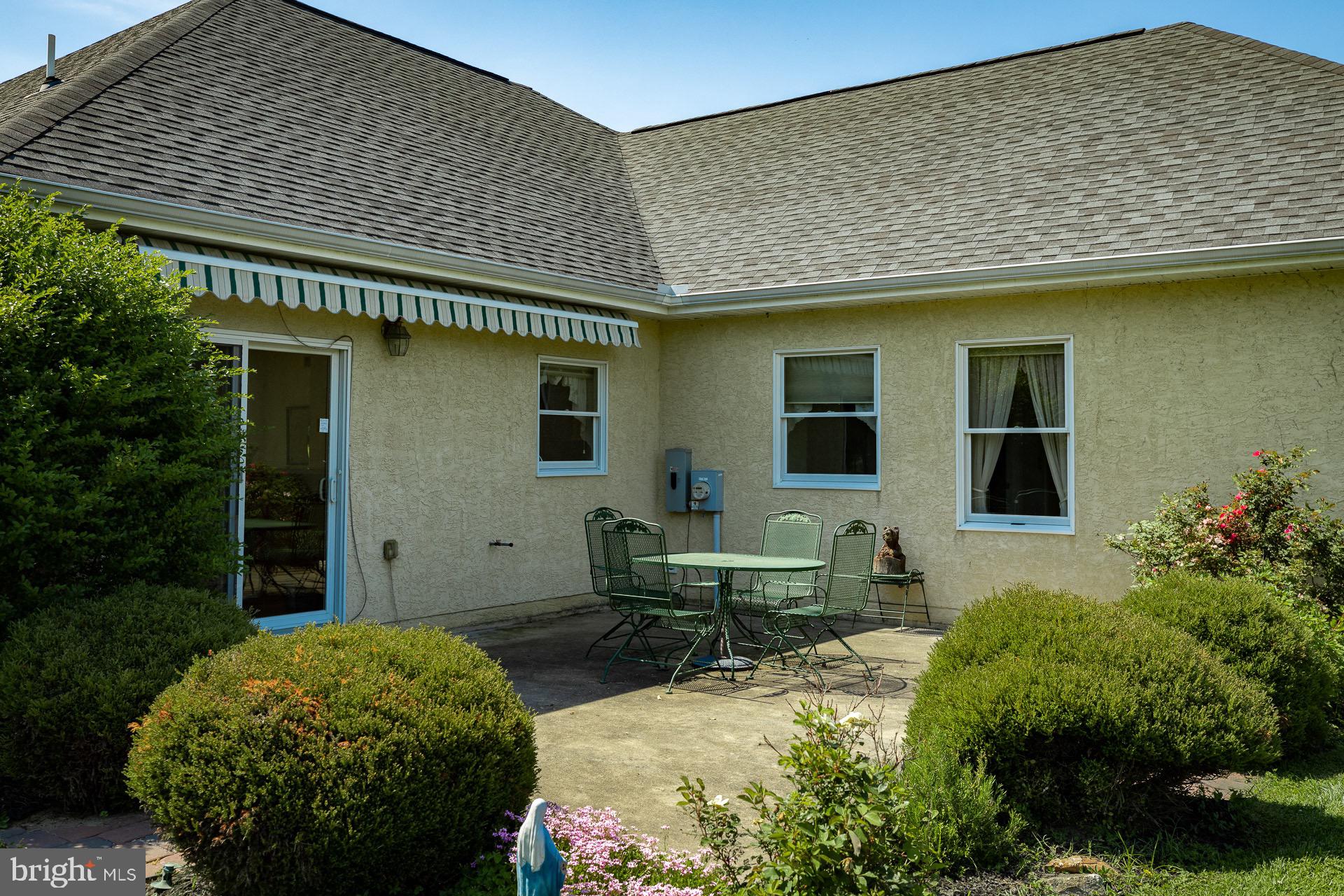 2128 Pleasant Valley Road Newark, DE 19702 - Photo 24 of 29 Back patio