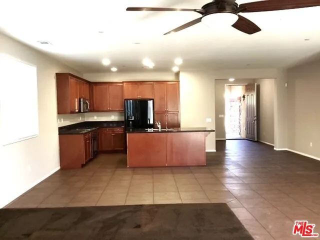 $524,990 | 3832 West Ave J-11, Lancaster, CA 93536