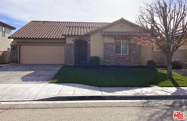 $524,990 | 3832 West Ave J-11, Lancaster, CA 93536