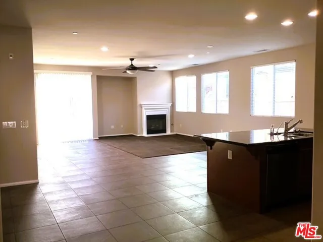 $524,990 | 3832 West Ave J-11, Lancaster, CA 93536