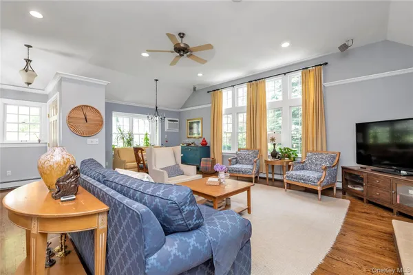 $829,000 | 550 Nassau Boulevard, West Hempstead, NY 11552