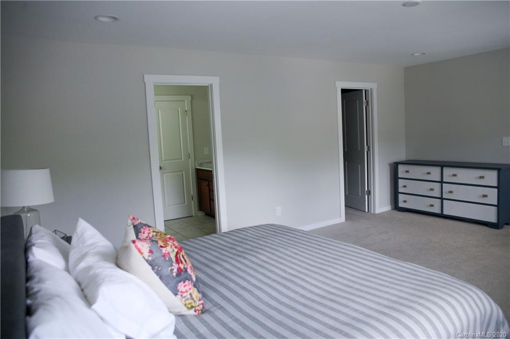 1221 Fordham Road, Unit 8 Charlotte, NC 28208 - Photo 14 of 28 Gallery Image 14