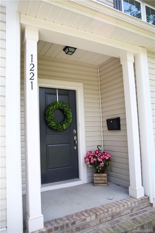 1221 Fordham Road, Unit 8 Charlotte, NC 28208 - Photo 3 of 28 Gallery Image 3