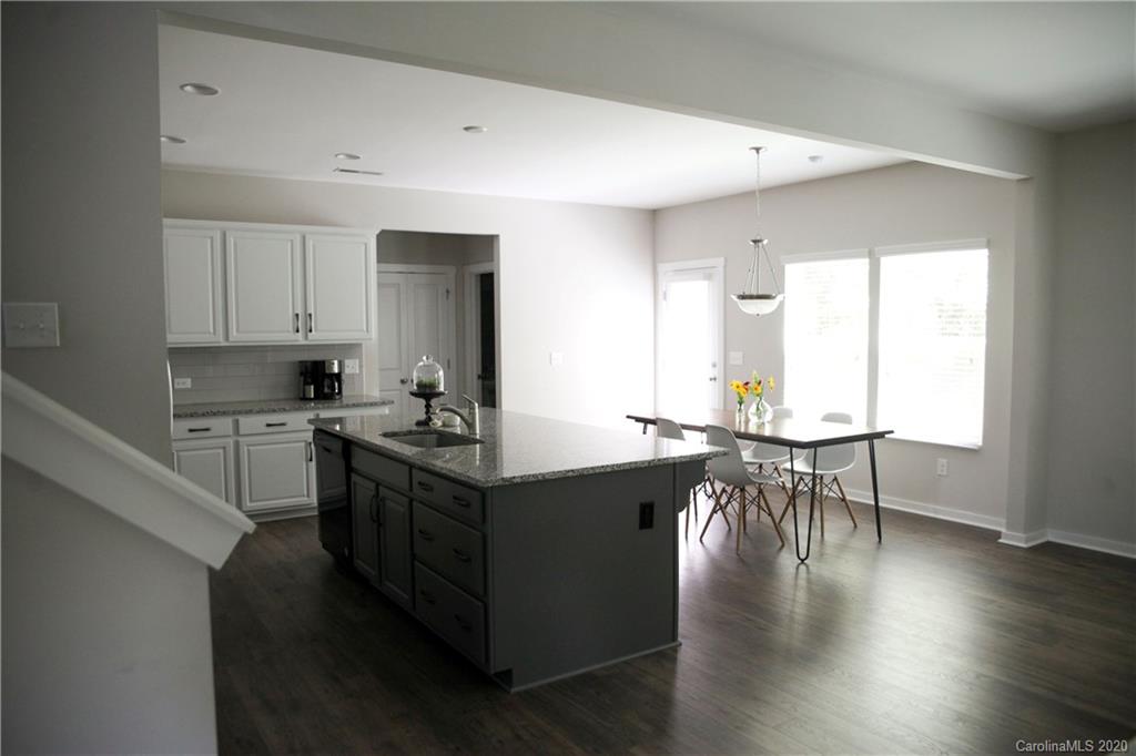 1221 Fordham Road, Unit 8 Charlotte, NC 28208 - Photo 10 of 28 Gallery Image 10