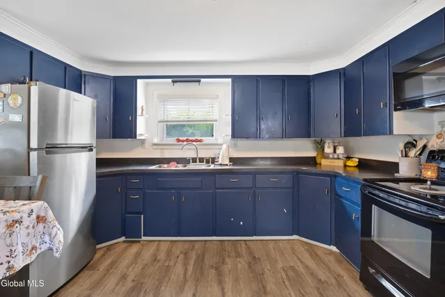 $170,000 | 89 East Potter Avenue, Granville, NY 12832