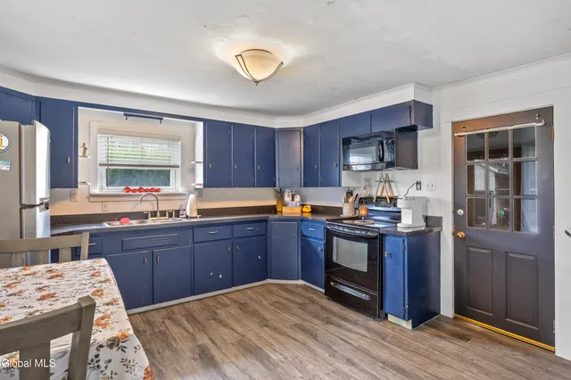 $170,000 | 89 East Potter Avenue, Granville, NY 12832