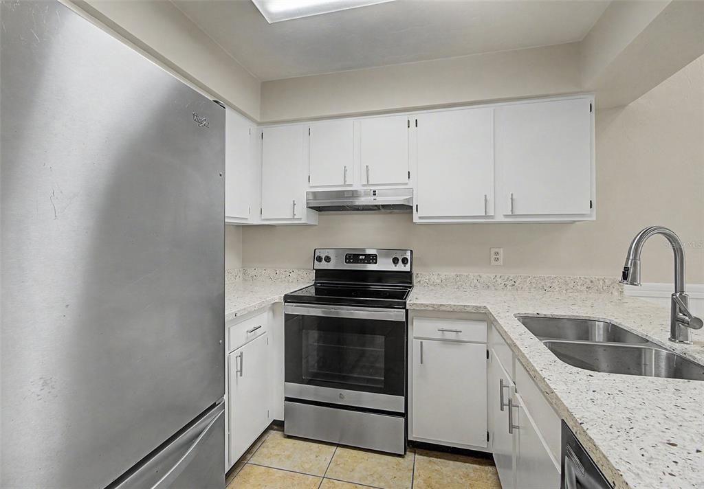 4422 Southwest 21st Lane Gainesville, FL 32607 - Photo 6 of 26