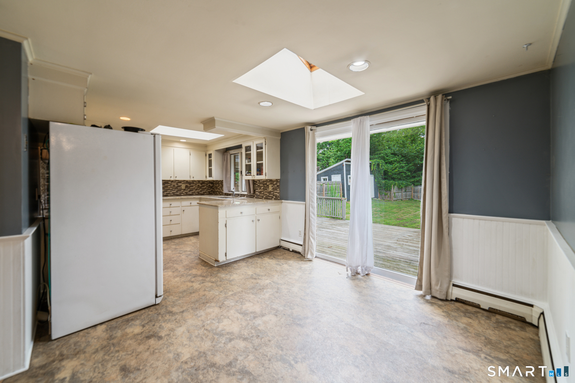 75 Pierce Street Torrington, CT 06790 - Photo 5 of 35