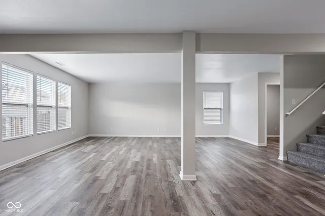 $285,000 | 476 Bourneside Drive, Greenfield, IN 46140