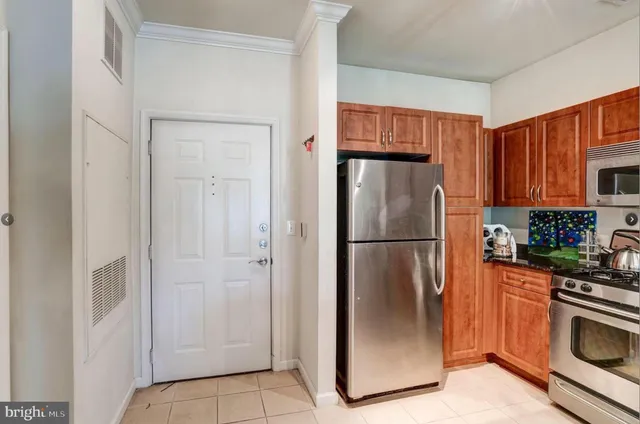 $1,800 | 12957 Centre Park Circle, Unit 112, Herndon, VA 20171