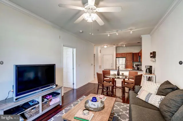 $1,800 | 12957 Centre Park Circle, Unit 112, Herndon, VA 20171