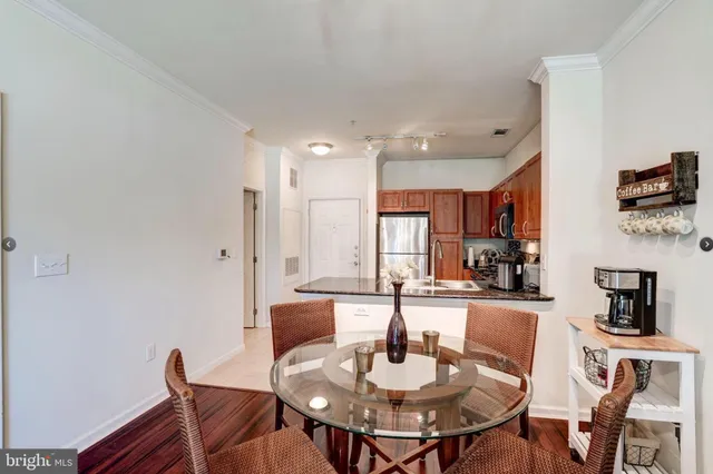 $1,800 | 12957 Centre Park Circle, Unit 112, Herndon, VA 20171