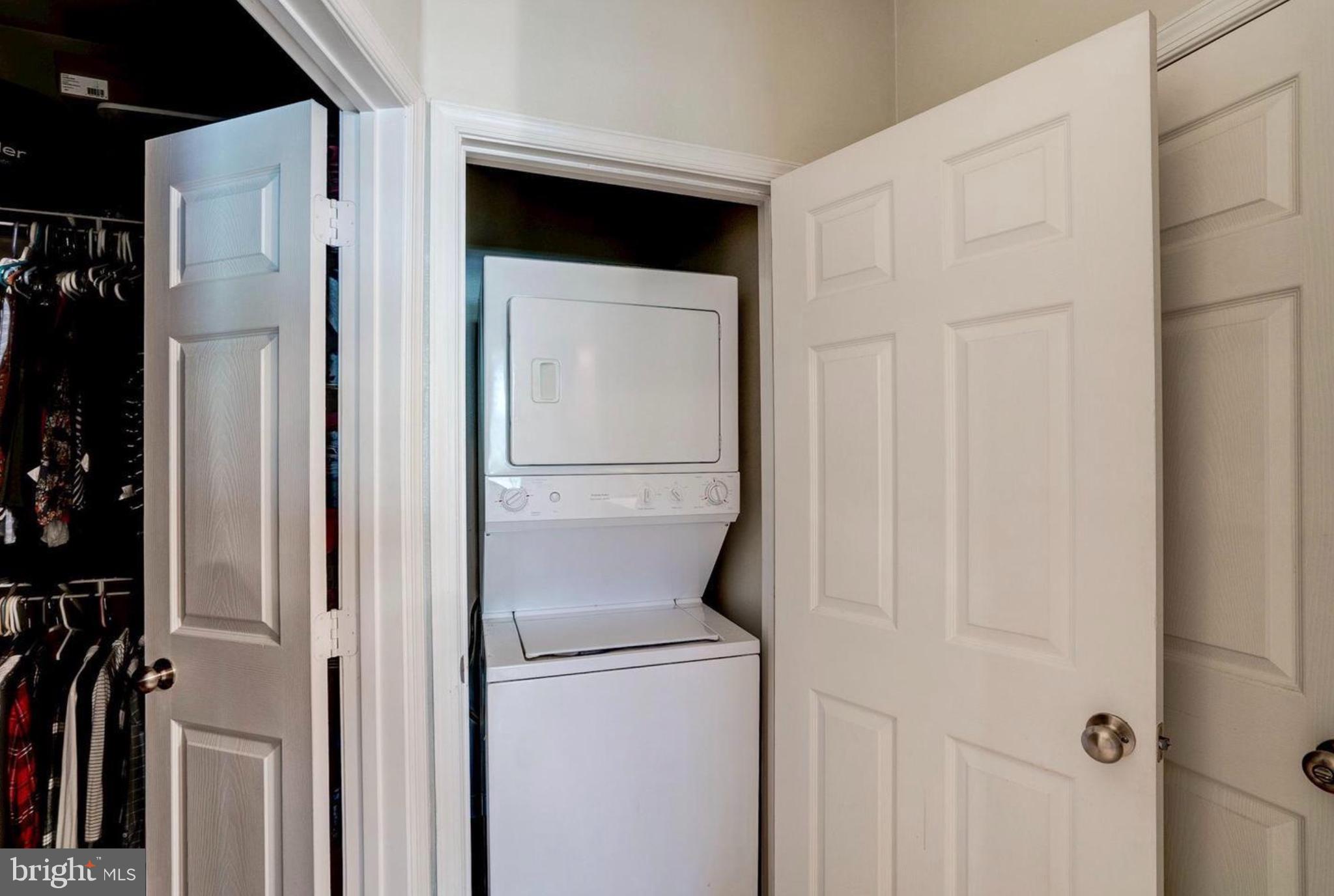 12957 Centre Park Circle, Unit 112 Herndon, VA 20171 - Photo 10 of 25 a bathroom with a shower