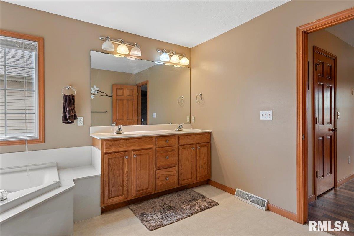 3708 Switchgrass Court Springfield, IL 62712 - Photo 21 of 42