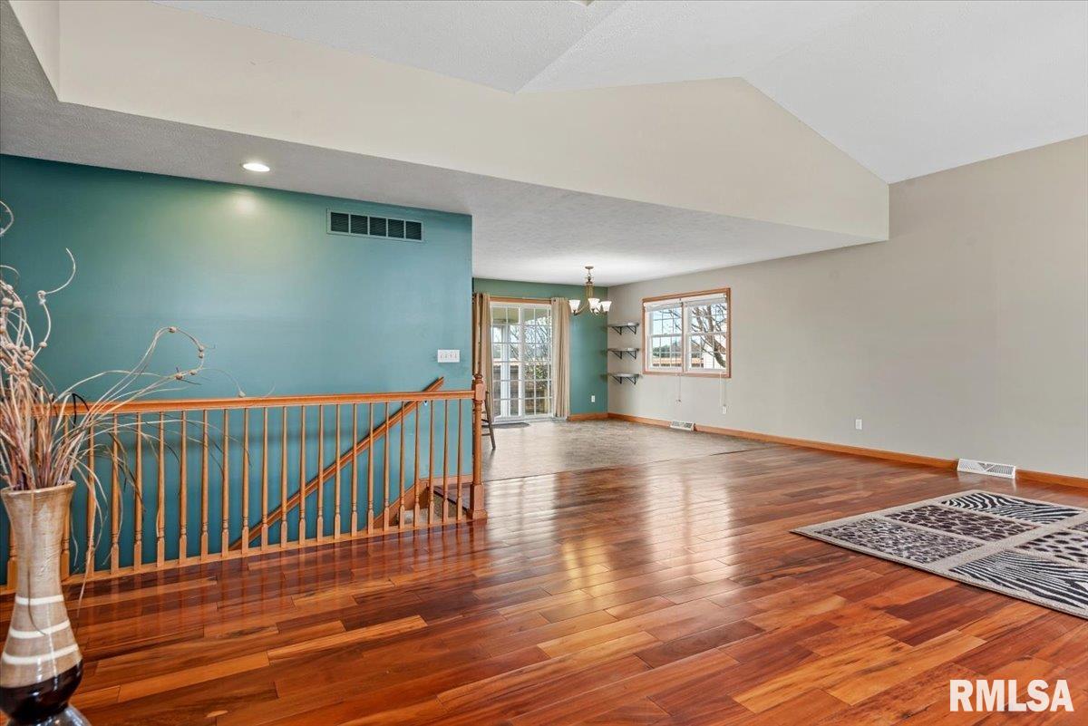 3708 Switchgrass Court Springfield, IL 62712 - Photo 4 of 42
