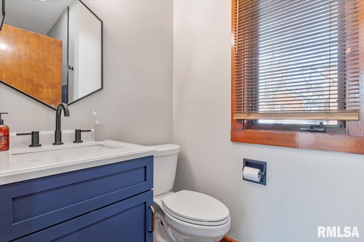 2217 South Wiggins Avenue Springfield, IL 62704 - Photo 17 of 39 Gallery Image 17