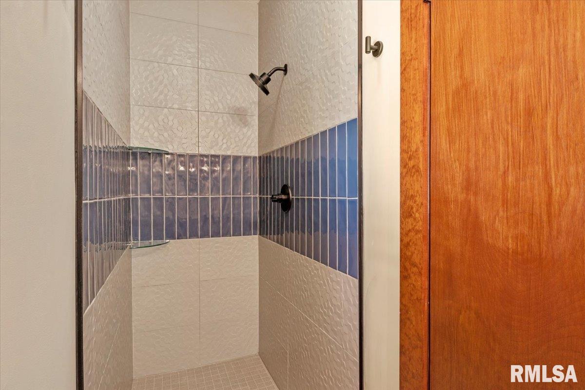 2217 South Wiggins Avenue Springfield, IL 62704 - Photo 18 of 39 Gallery Image 18