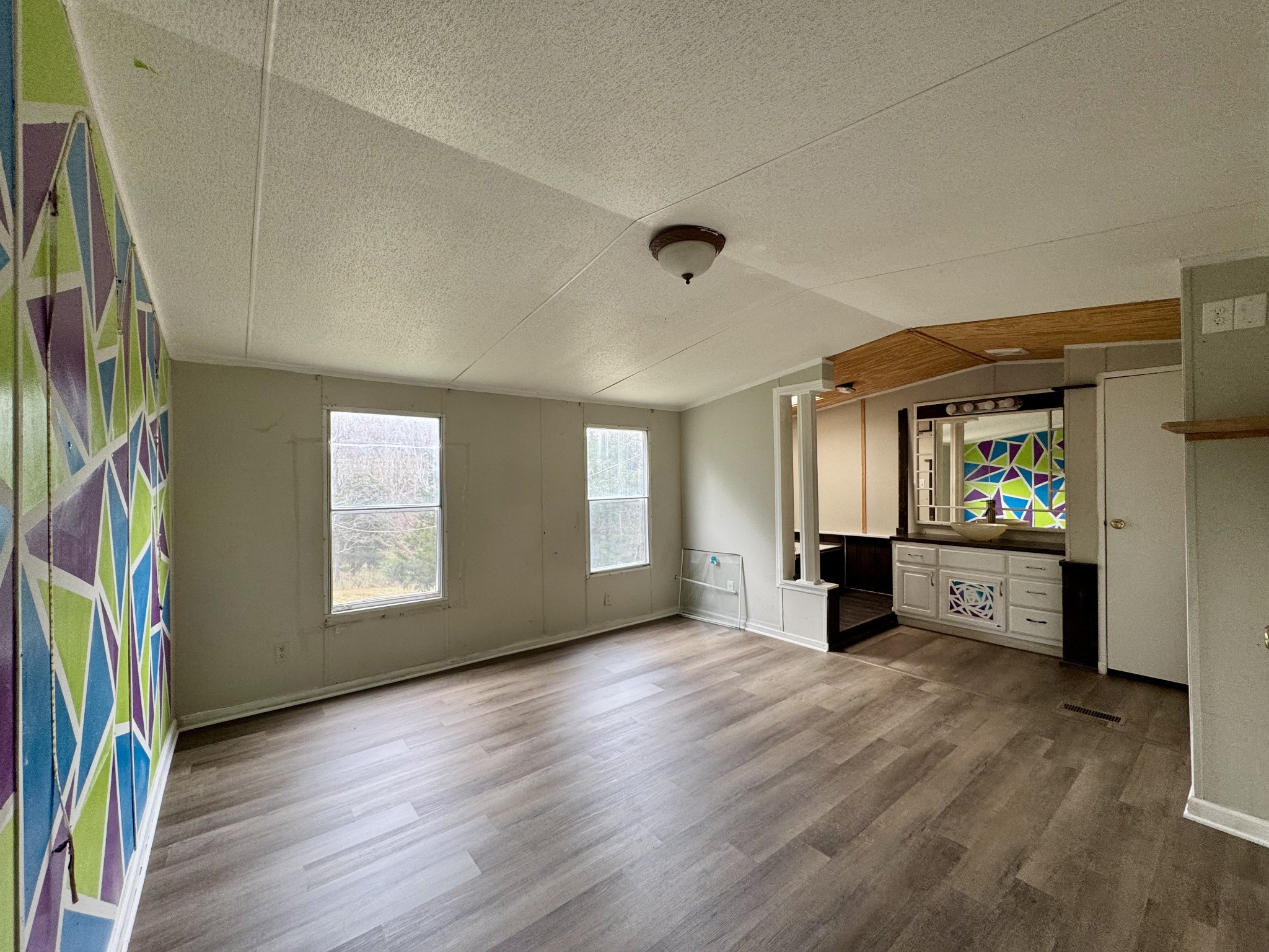 1411 Stoney Point Road Vanleer, TN 37181 - Photo 6 of 13 Gallery Image 6