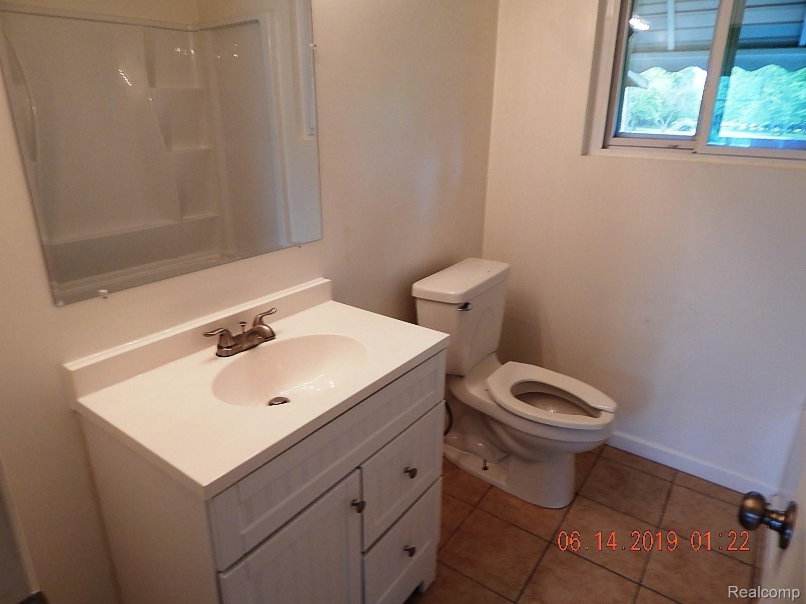 19222 Sylvia Road Romulus, MI 48174 - Photo 45 of 45 bath3.JPG