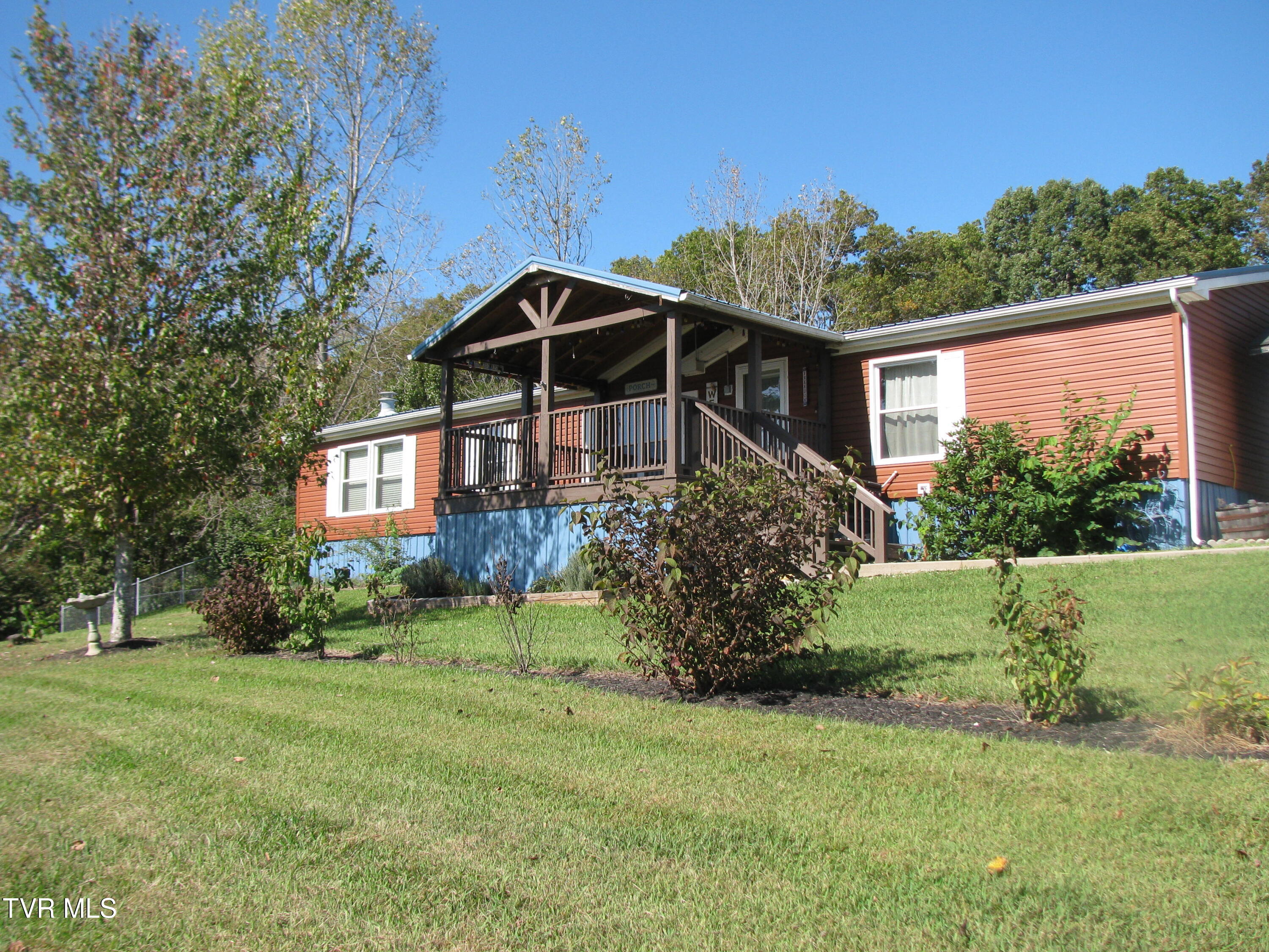 181 Bowers Road Greeneville, TN 37743 - Photo 1 of 20 IMG_4899