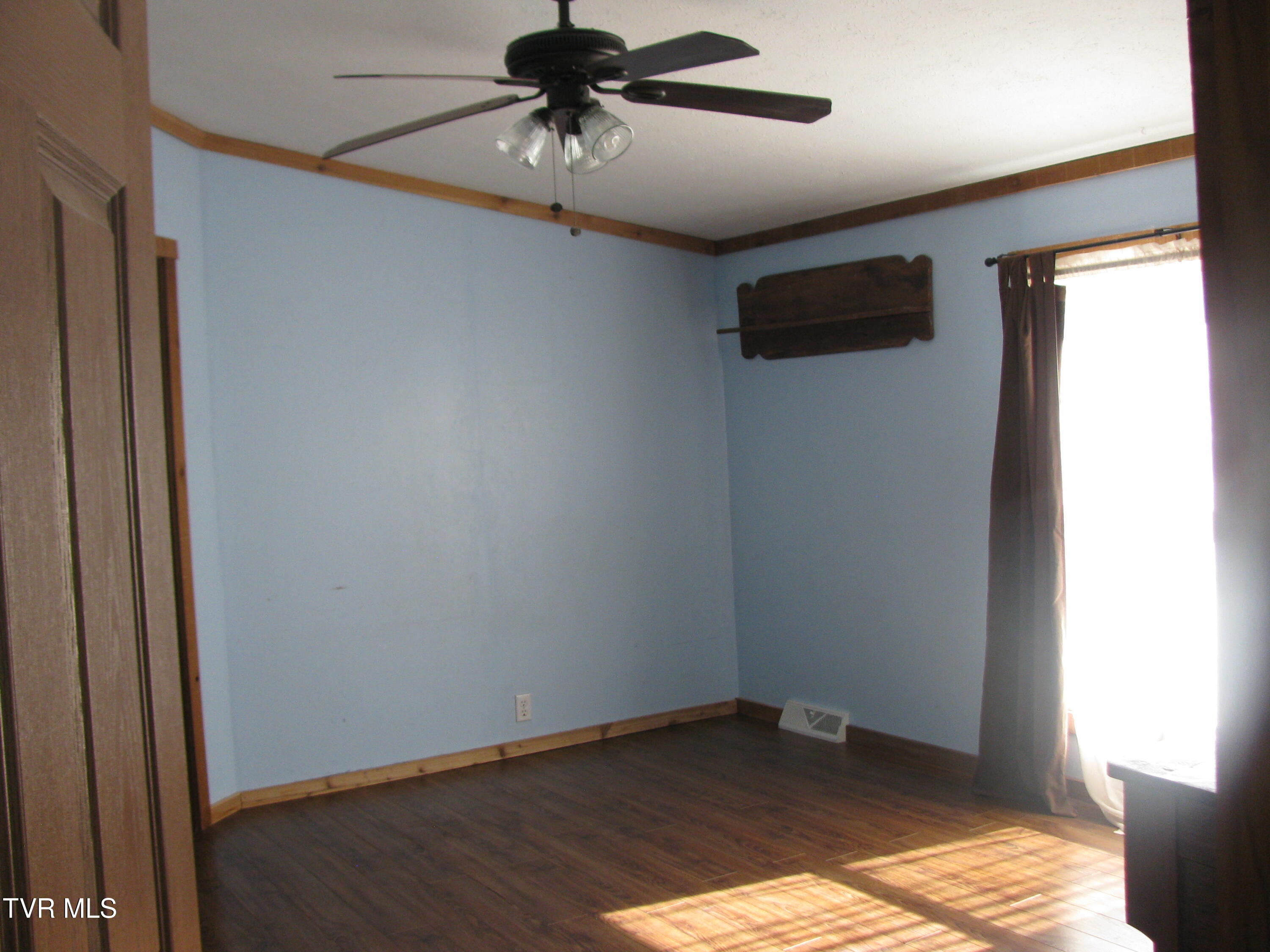 181 Bowers Road Greeneville, TN 37743 - Photo 11 of 20 IMG_4914