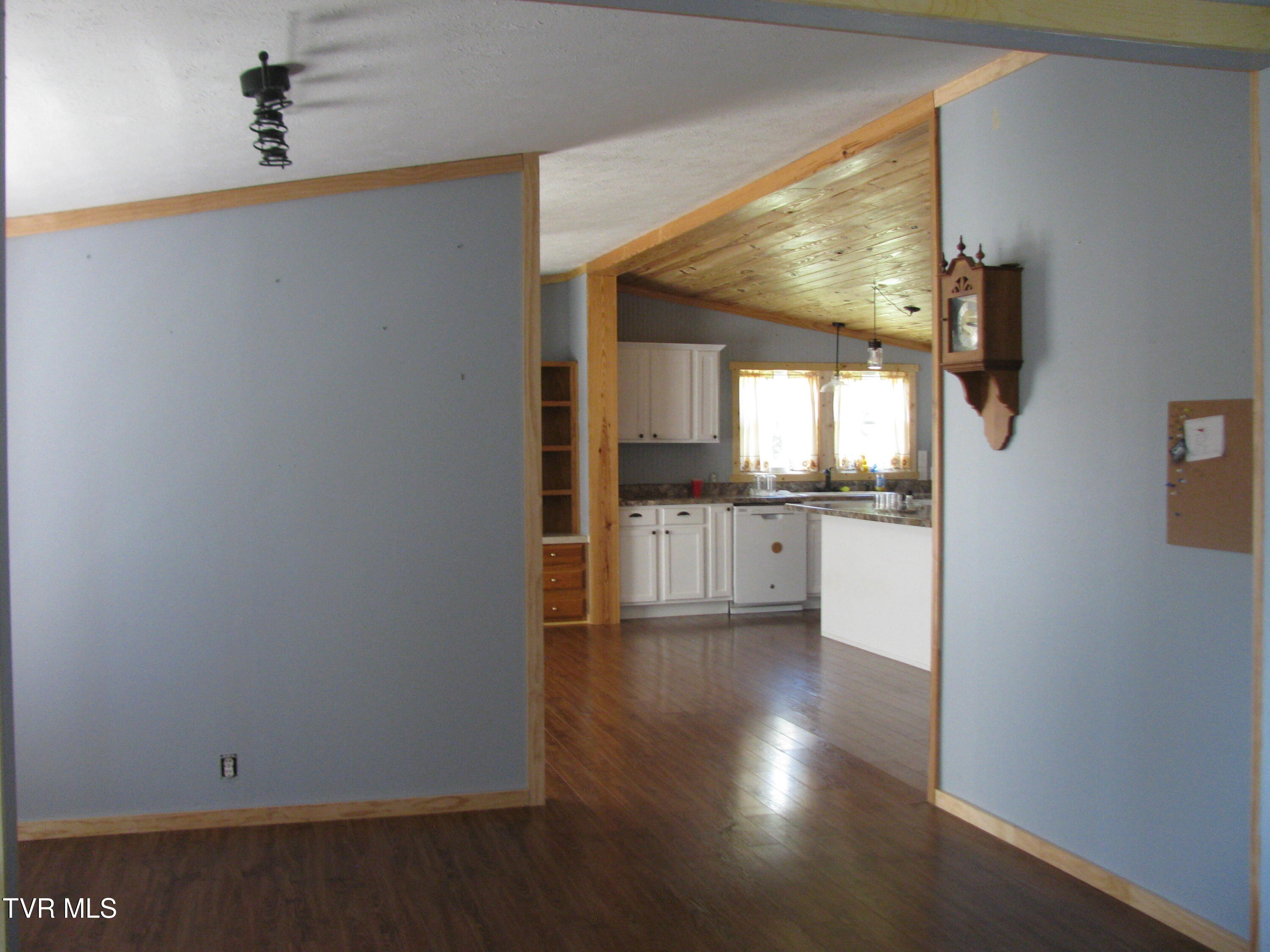 181 Bowers Road Greeneville, TN 37743 - Photo 17 of 20 IMG_4922