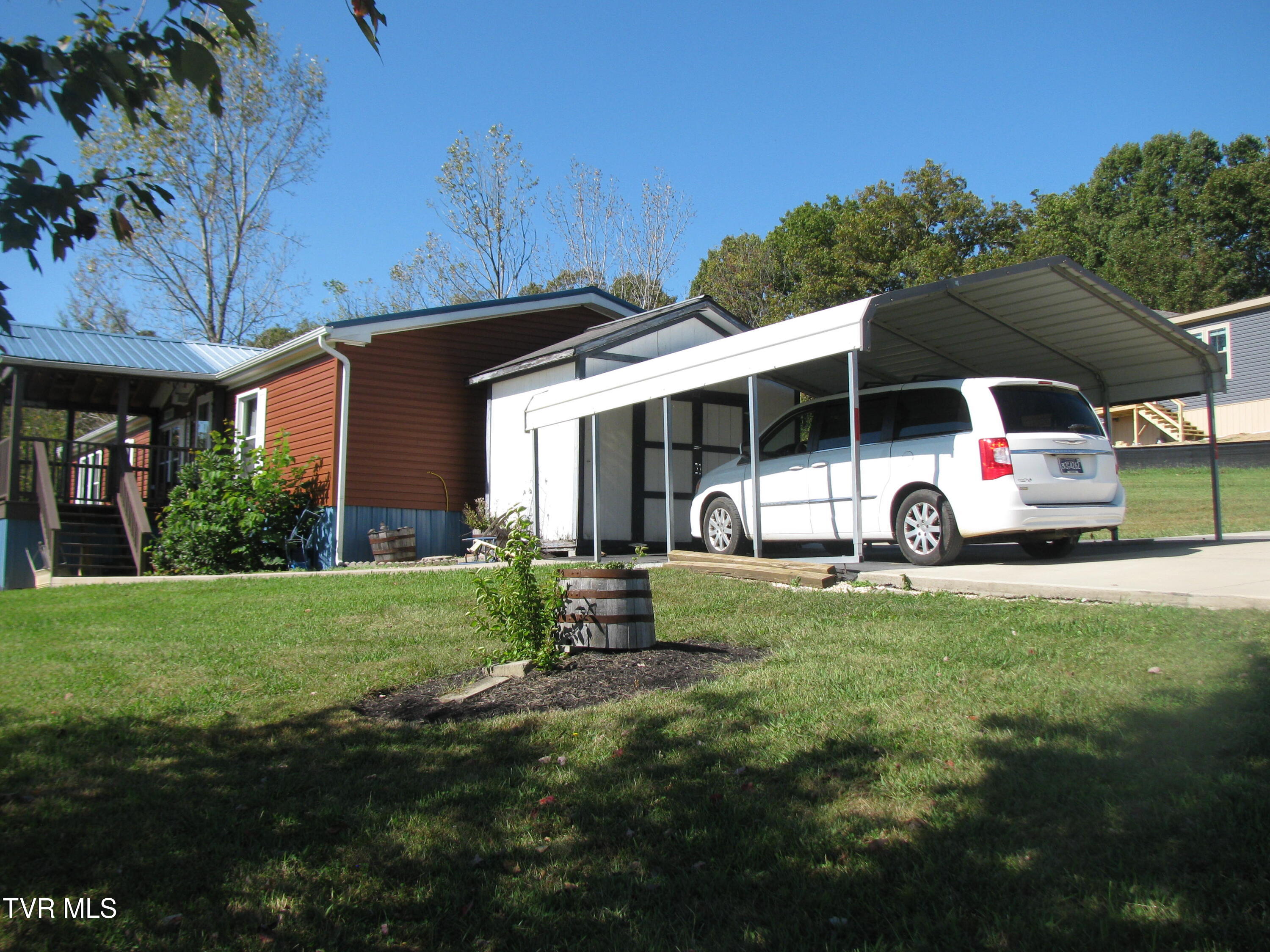 181 Bowers Road Greeneville, TN 37743 - Photo 8 of 20 IMG_4898