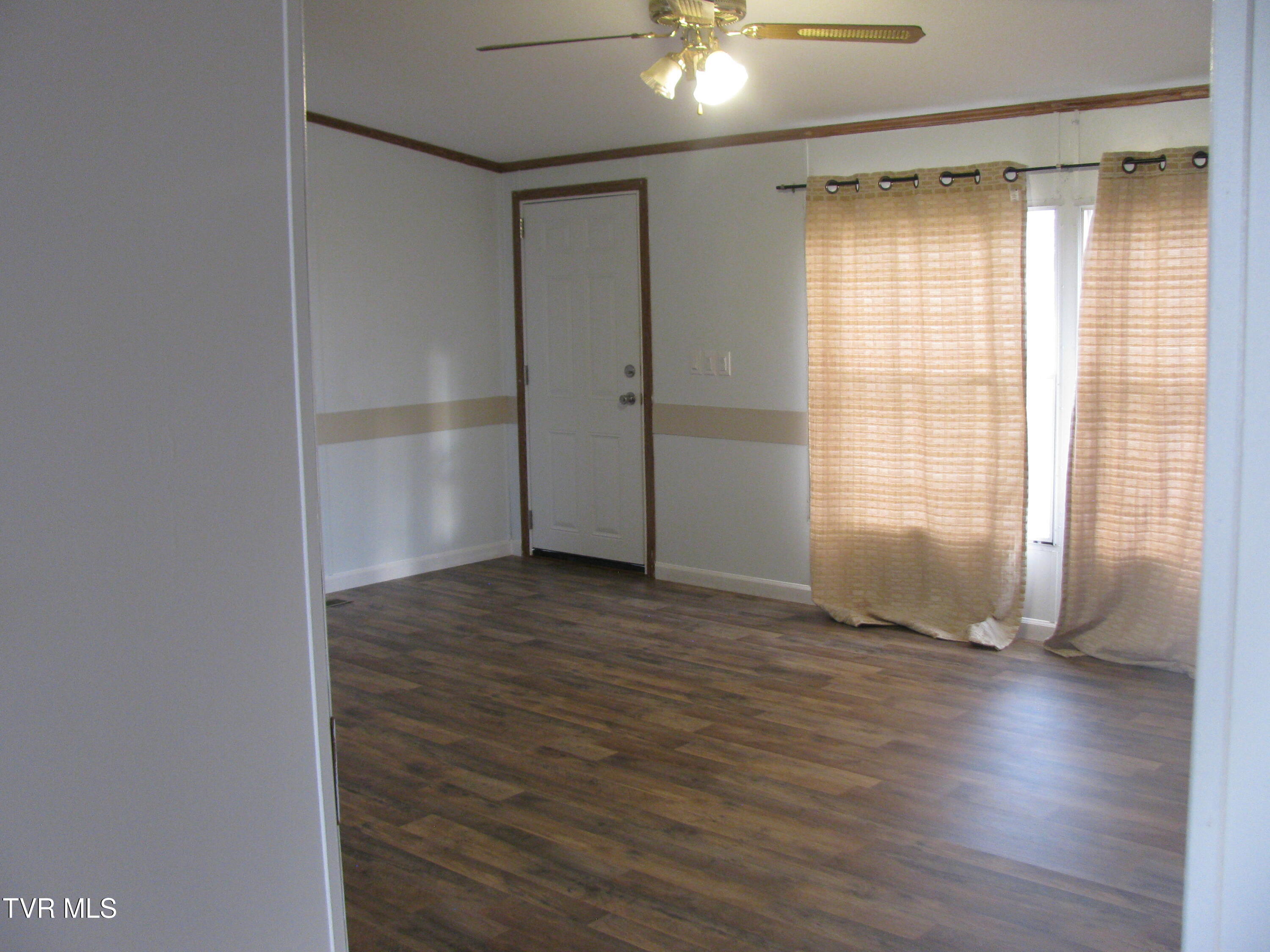 181 Bowers Road Greeneville, TN 37743 - Photo 9 of 20 IMG_4613