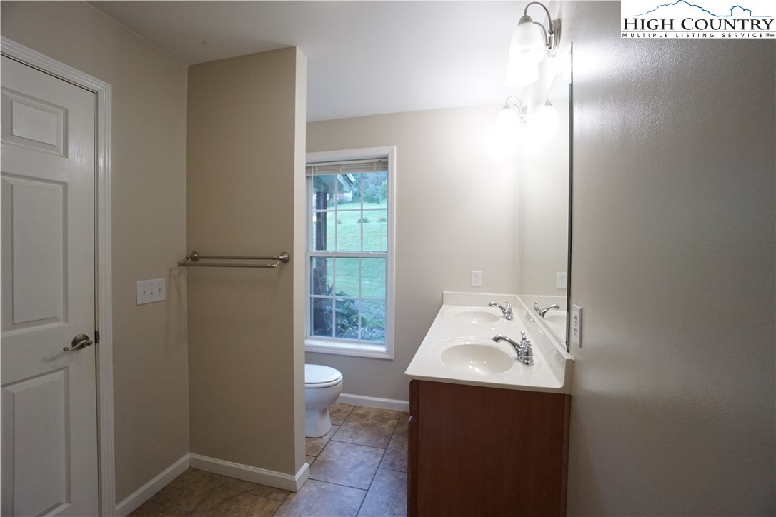 160 Fall Creek Road Zionville, NC 28698 - Photo 10 of 22 Gallery Image 10