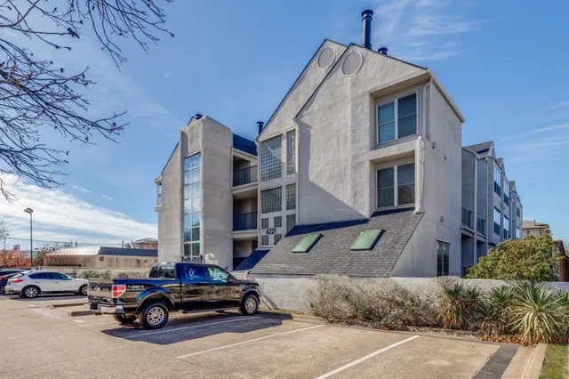 $425,000 | 4221 Cole Avenue, Unit 202, Dallas, TX 75205