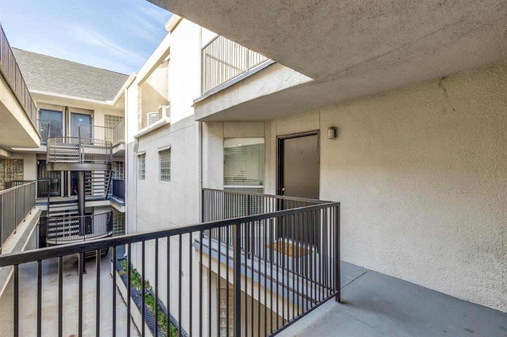 4221 Cole Avenue, Unit 202 Dallas, TX 75205 - Photo 24 of 33