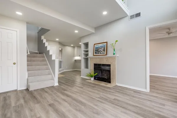 $425,000 | 4221 Cole Avenue, Unit 202, Dallas, TX 75205