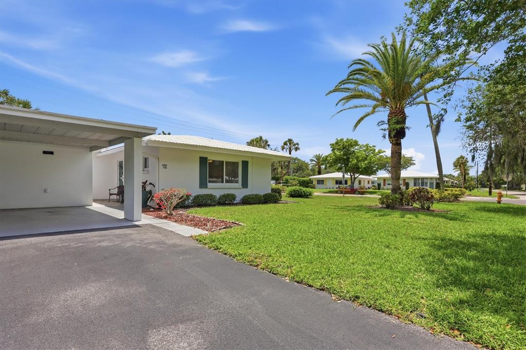 4208 Roxane Boulevard, Unit 95 Sarasota, FL 34235 - Photo 6 of 48