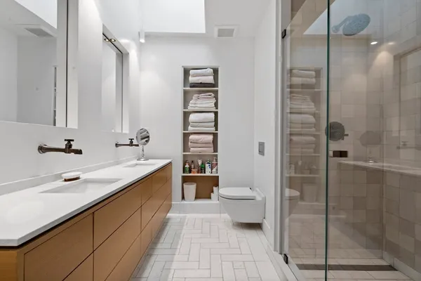 $17,000 | 15 Regent Circle, Unit 2, Brookline, MA 02445