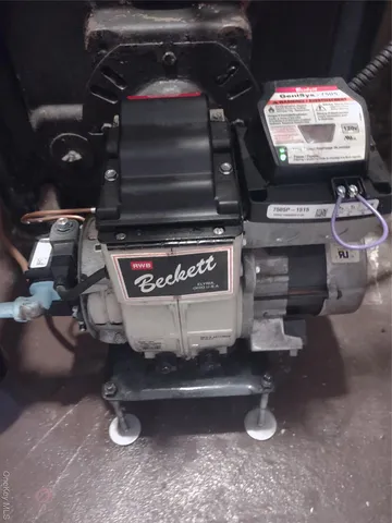 $888,889 | 19 Curve Lane, Levittown, NY 11756