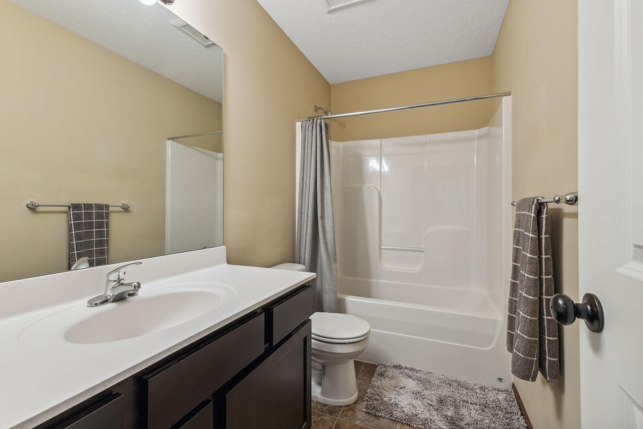11250 Traverse Road Woodbury, MN 55129 - Photo 17 of 32 Gallery Image 17