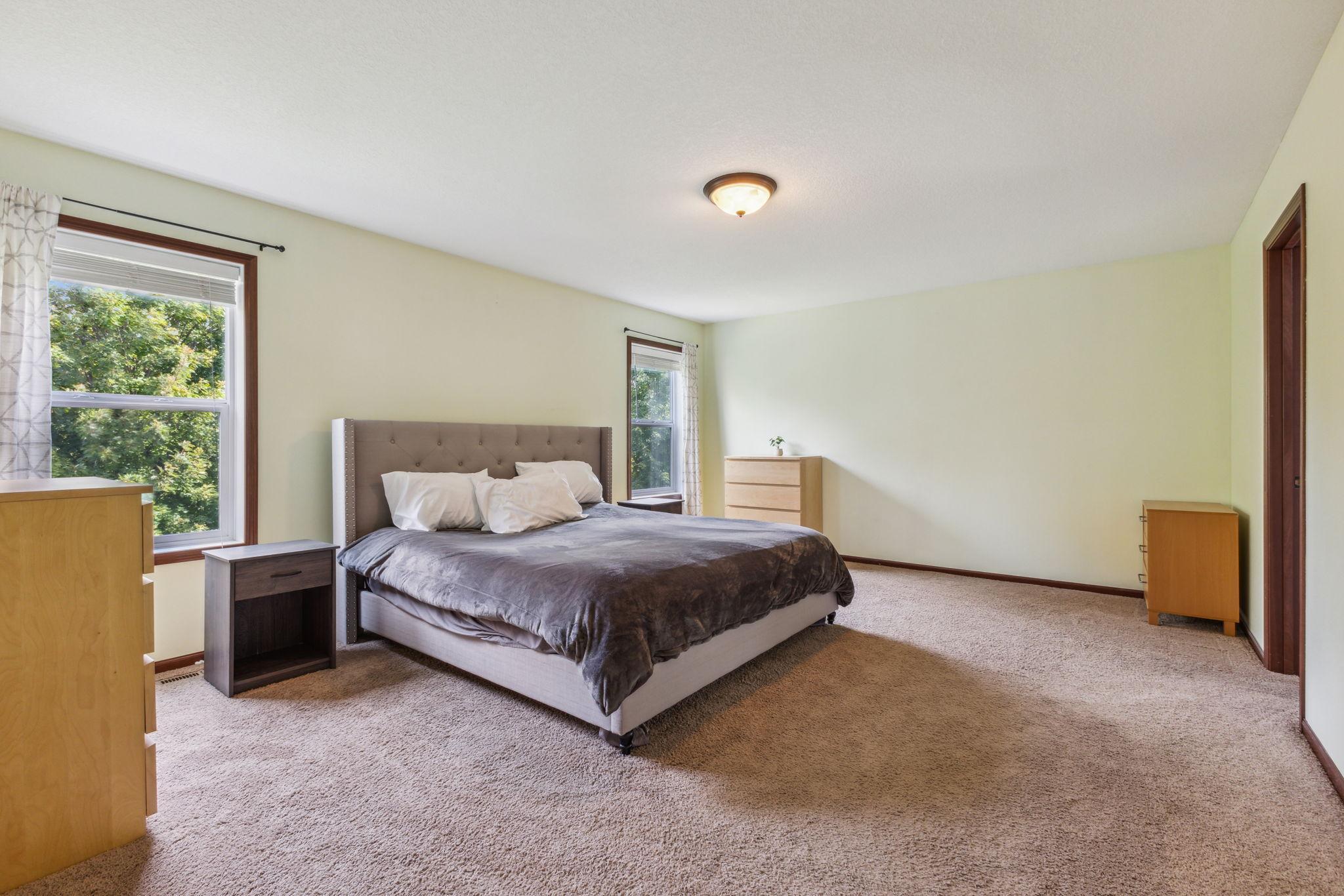 11250 Traverse Road Woodbury, MN 55129 - Photo 18 of 32 Gallery Image 18