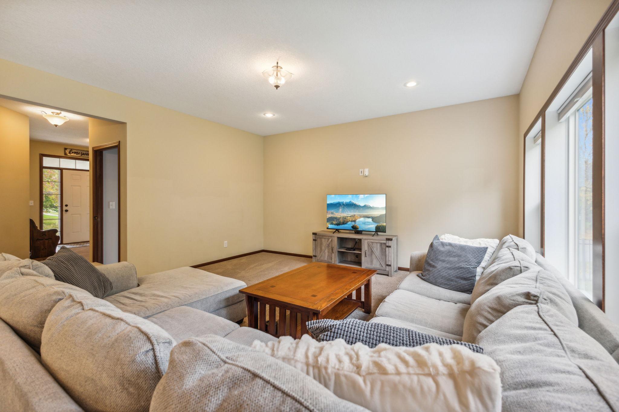 11250 Traverse Road Woodbury, MN 55129 - Photo 6 of 32 Gallery Image 6